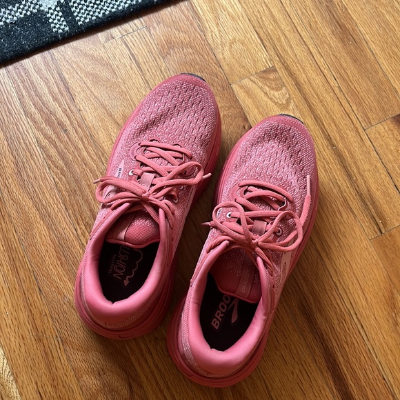 Brooks Ghost Max sz 9/40.5 - Picture 2 of 5